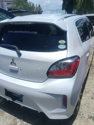 Mitsubishi Mirage ES 2019 White
