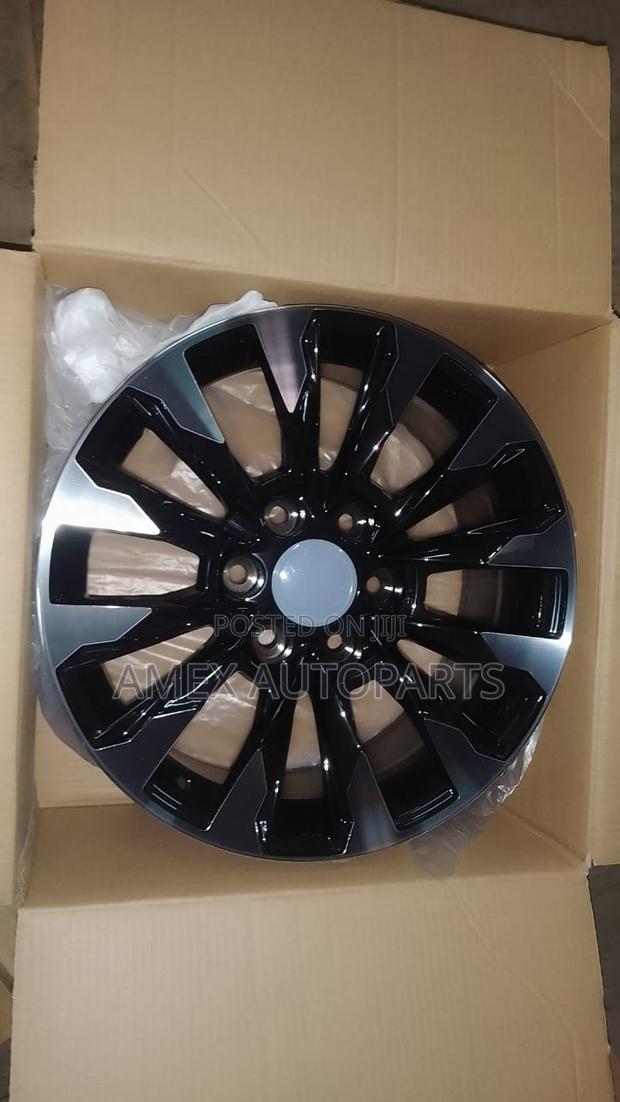 Rims 18 Inch Black Machine Face Et25 H*Pcd 6x139.7 Cb 106.1 Ao9880f