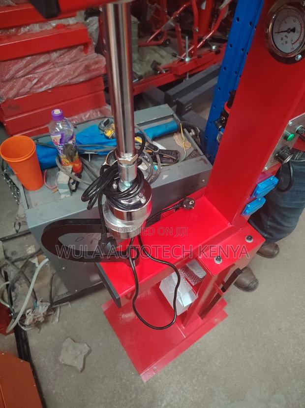 Digital And Automatic Thermostat Tyre Vulcanizer Machine Sunshine - thumbnail 2