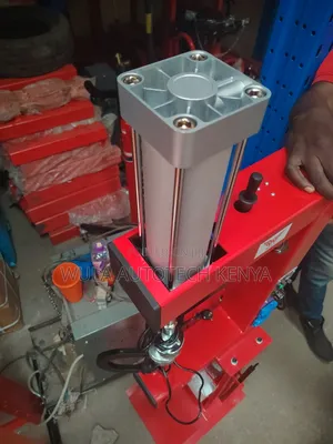 Garage And Tyre Centre User High Pressurized Tyre Vulcanizing Machine