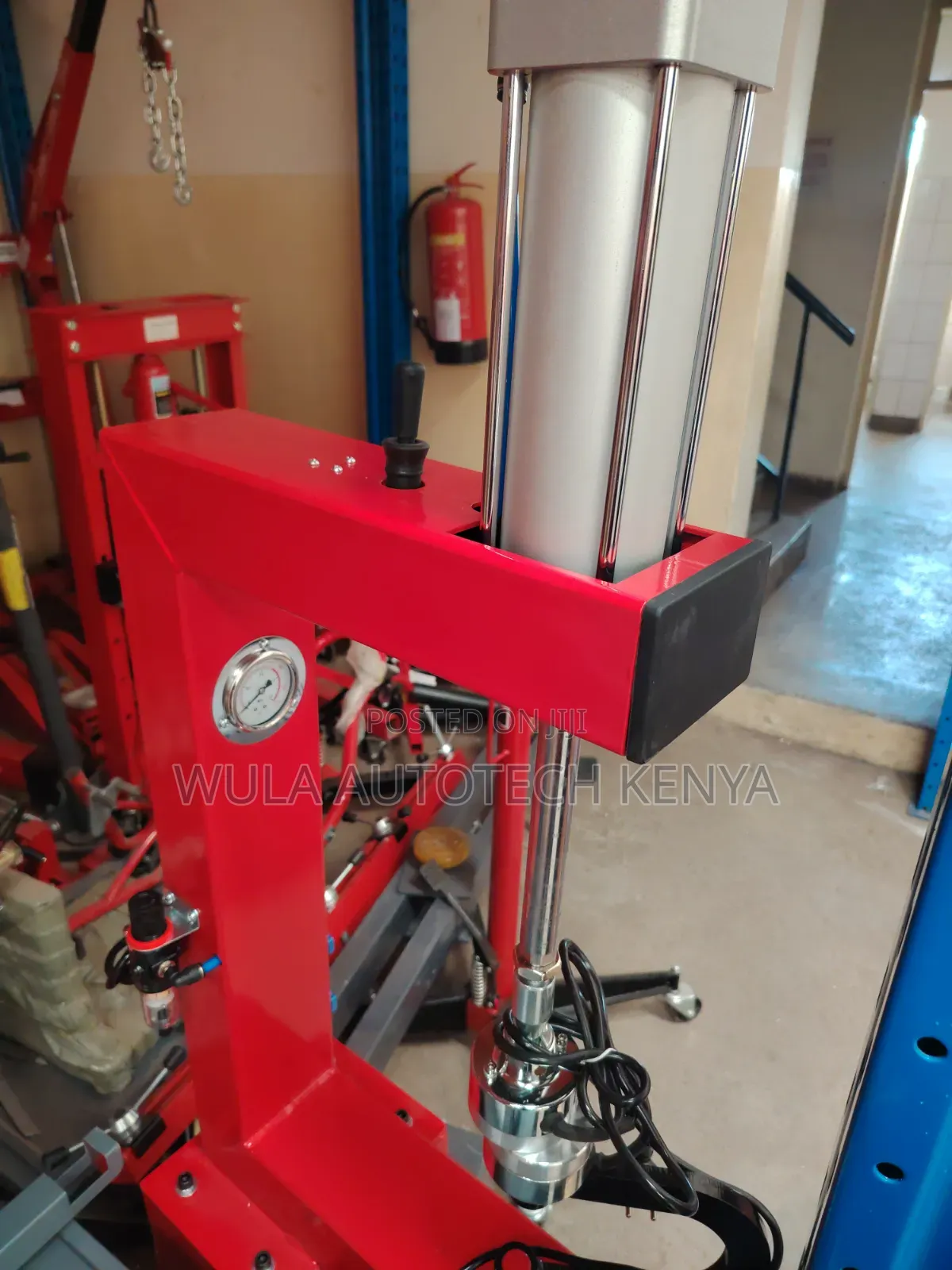 Professional And Efficient Heavy Duty Tyre Vulcanizing Machine Wula