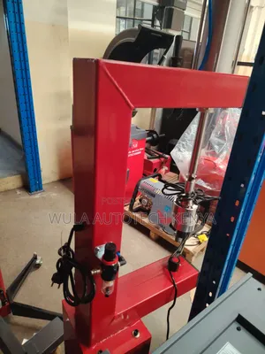 Professional And Efficient Heavy Duty Tyre Vulcanizing Machine Wula
