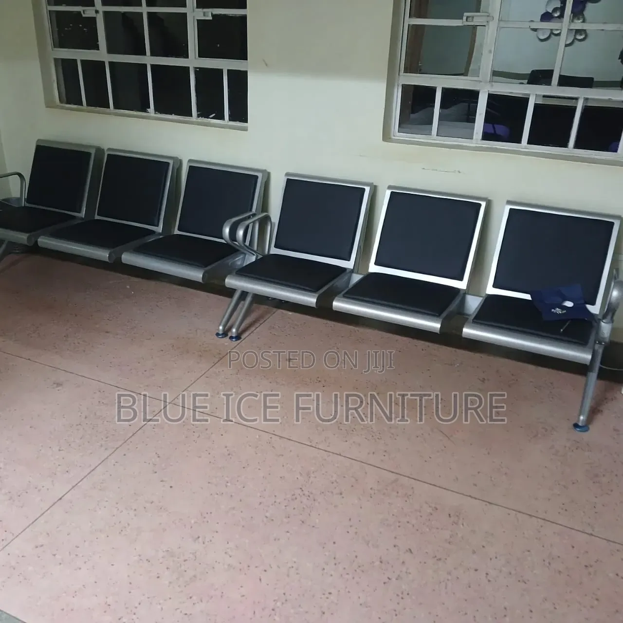 Black Heavy Duty Link Chair