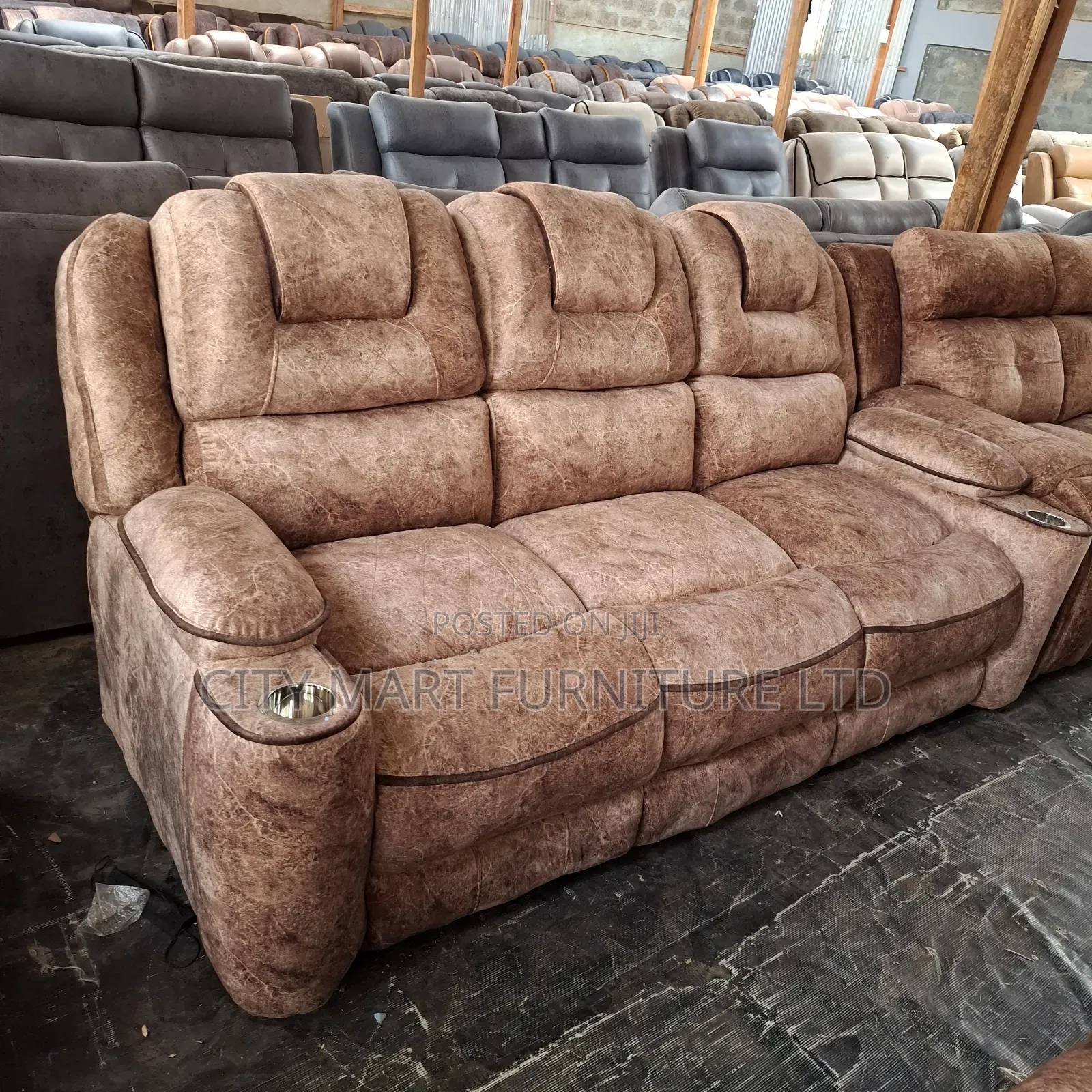 Textured Modern 5-Seater Semi-Recliner Sofas Offers 