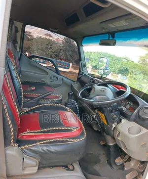 Toyota Dyna 2013 White