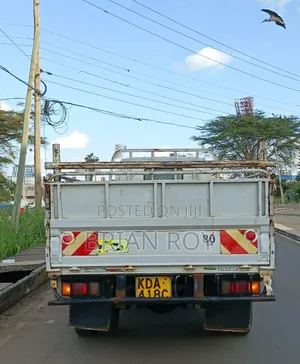 Toyota Dyna 2013 White