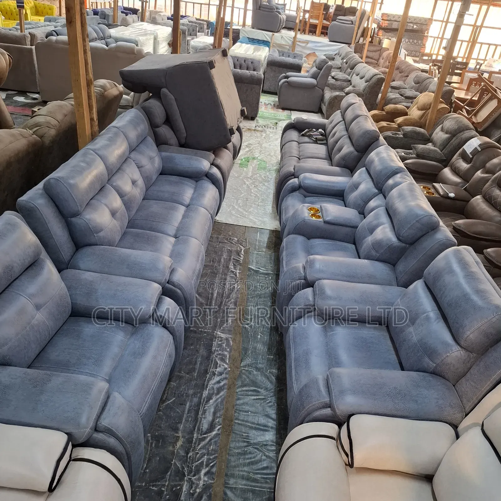 Minimal Modern 5-Seater Semi-Recliner Sofas Offers 