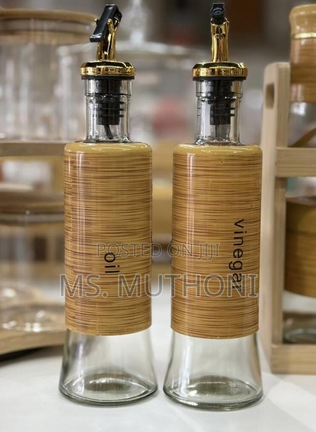 A Pair (2 PCS ) Oil and Vinegar Glass Dispenser Bottle,