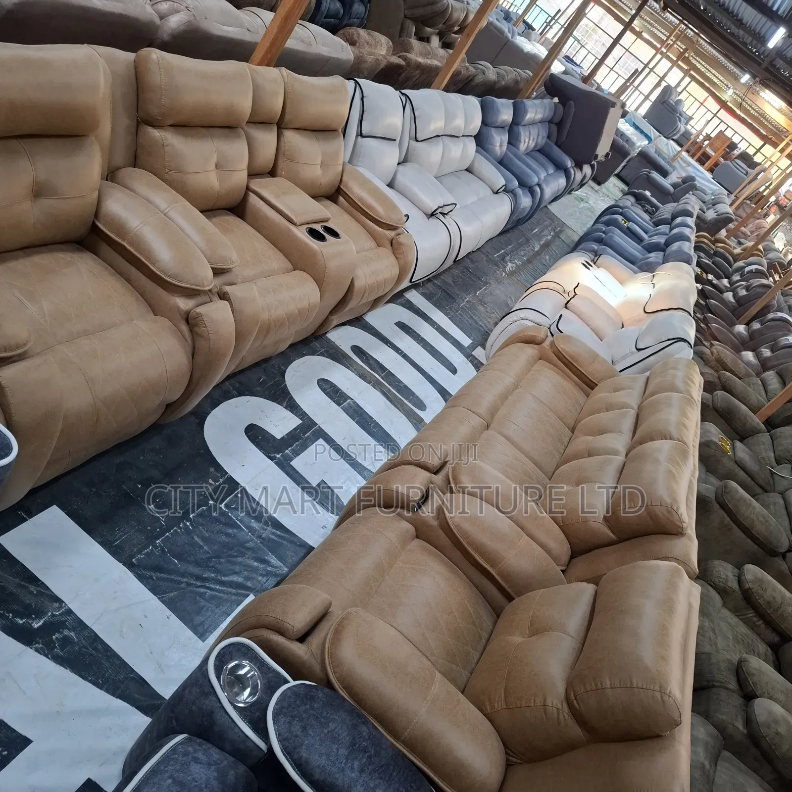 Quality 5-Seater Semi-Recliner Sofas Offers 
