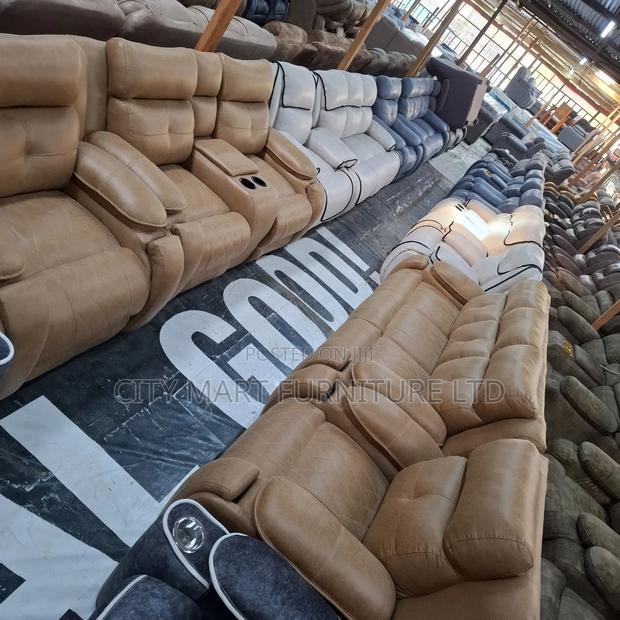 Quality 5-Seater Semi-Recliner Sofas Offers