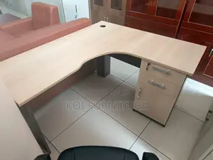 Office Desk : 1.2m L-Shaped Office Desk With Wood-Grain Finish