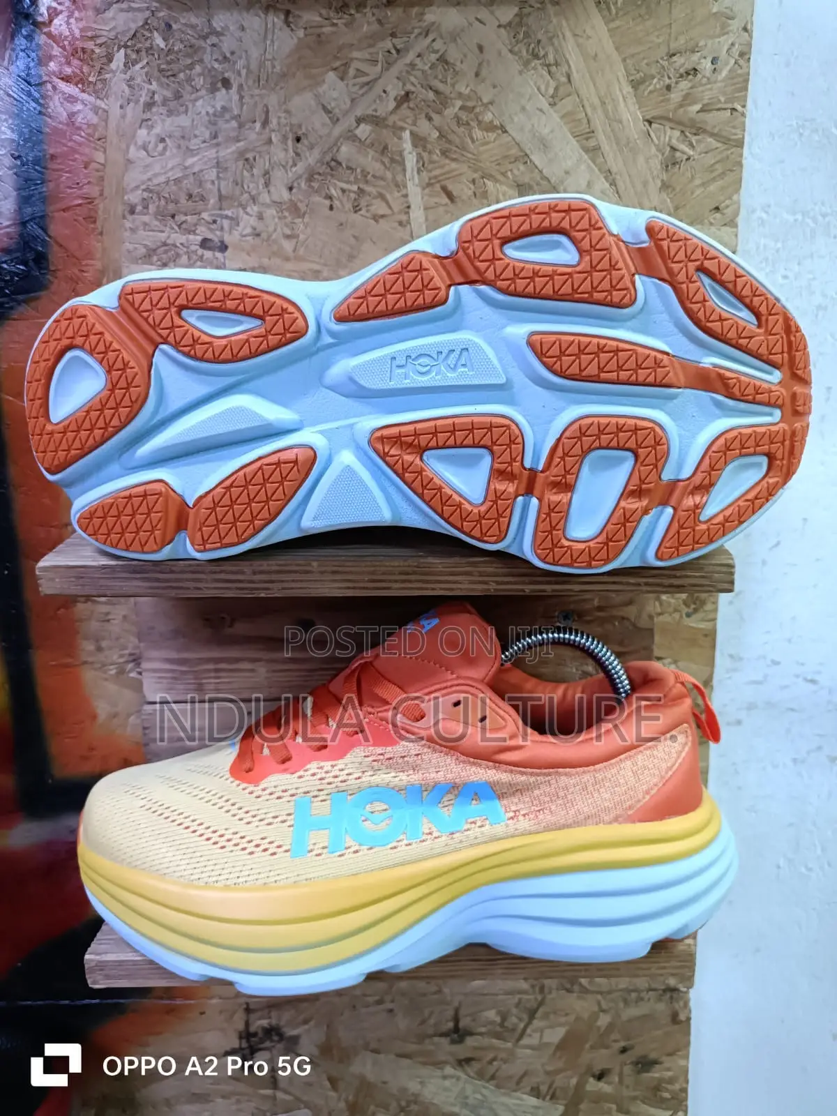 Hoka 1 Bondi Sneakers