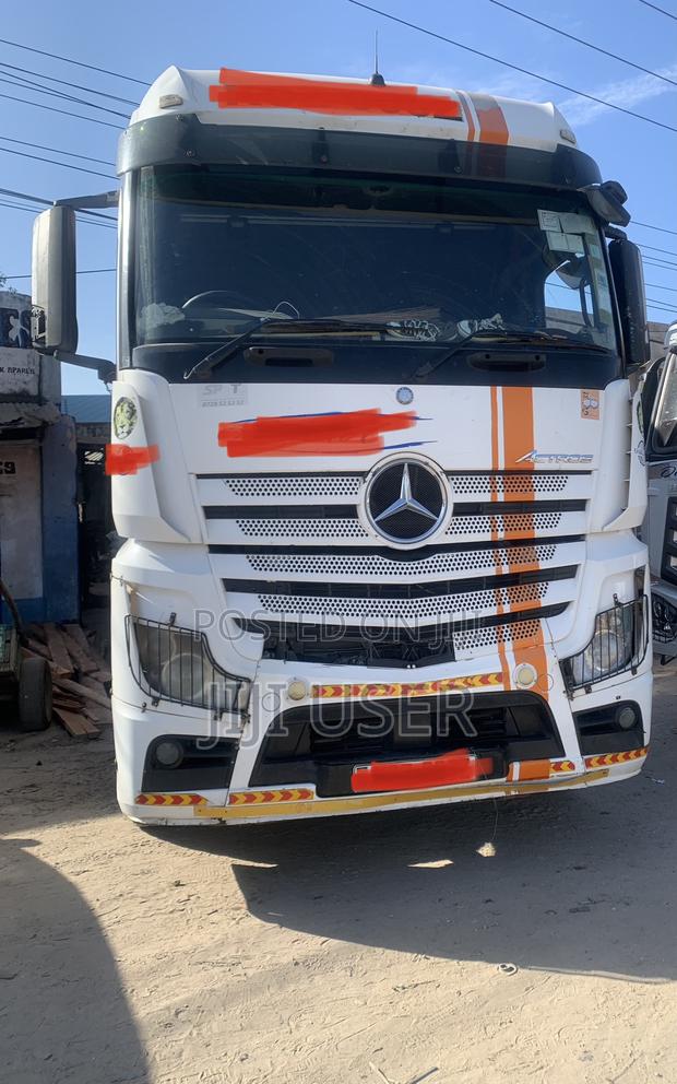 Mercedes Actros 2545 - thumbnail 4