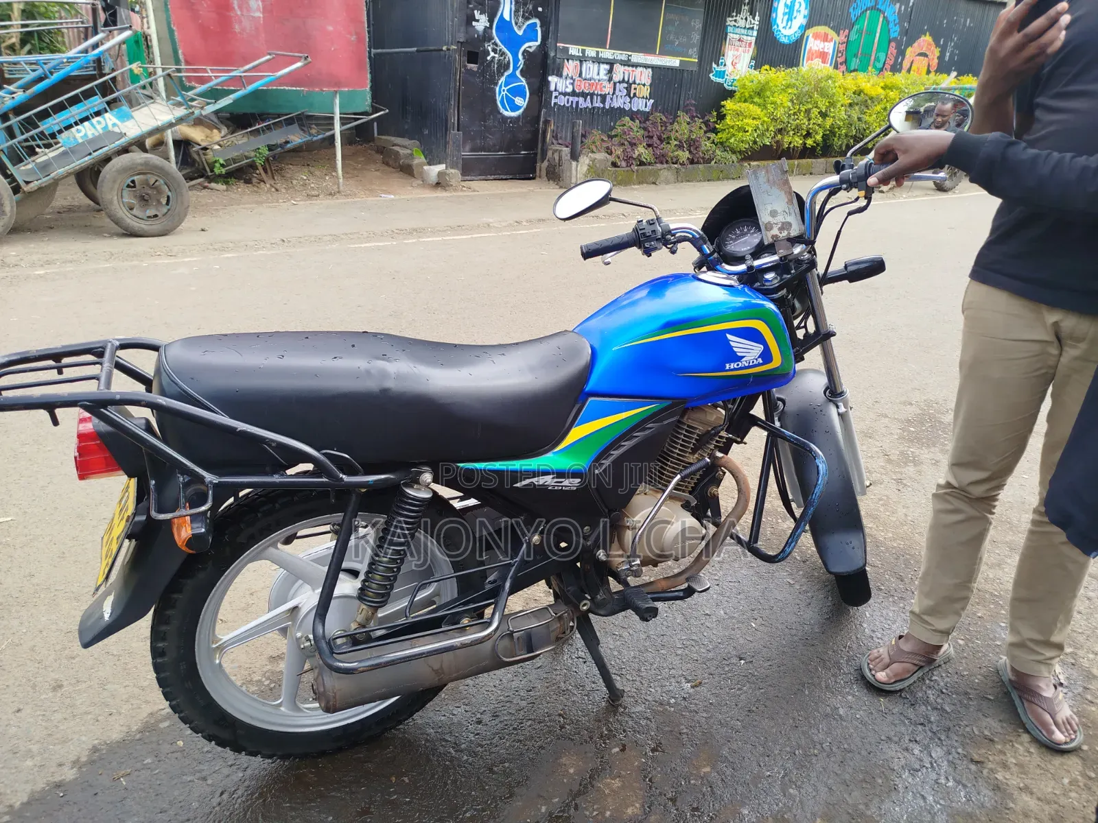 Honda CB 2021 Blue