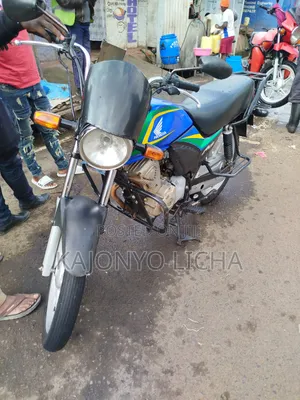 Honda CB 2021 Blue