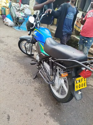 Honda CB 2021 Blue