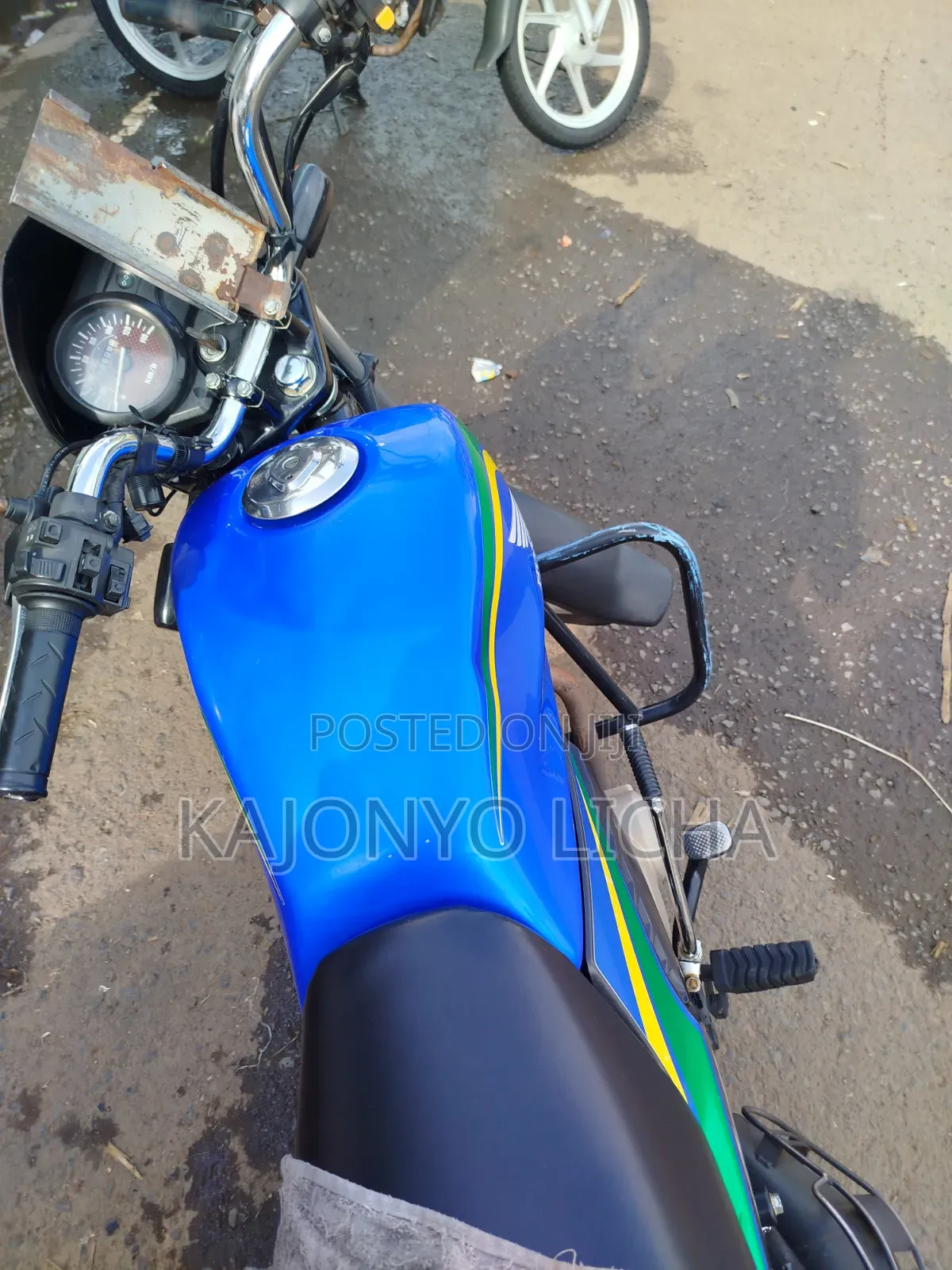 Honda CB 2021 Blue