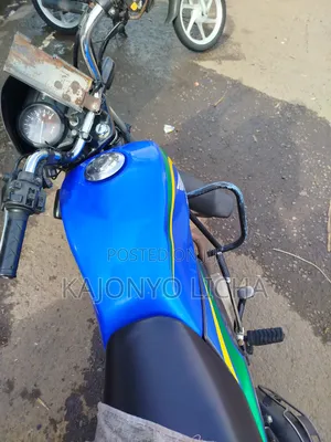 Honda CB 2021 Blue