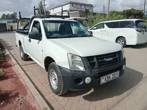 Isuzu D-MAX 2010 White