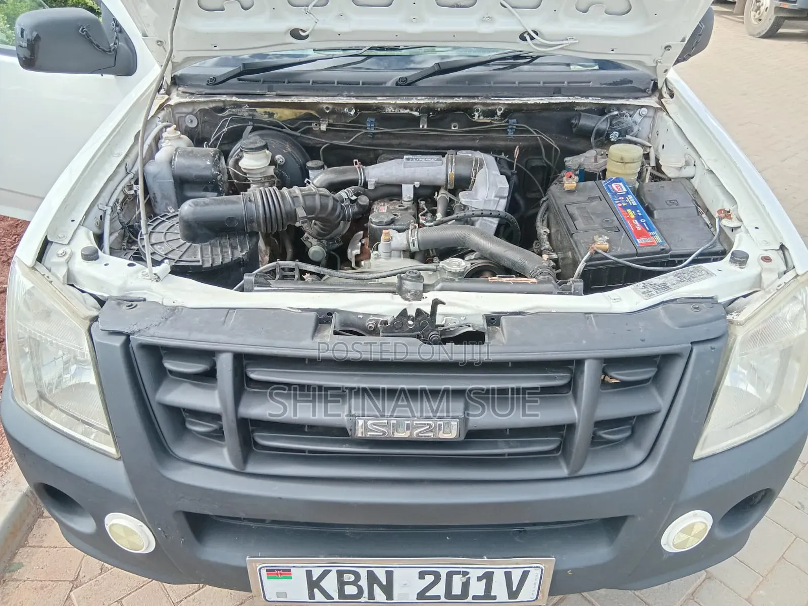 Isuzu D-MAX 2010 White
