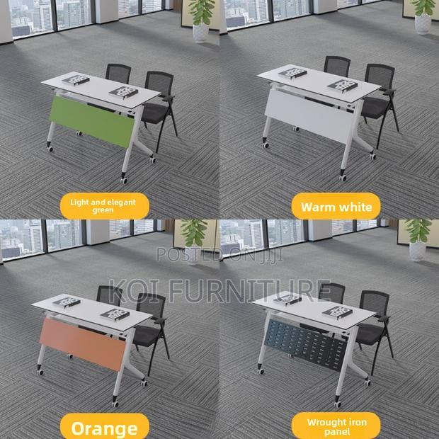 Office Desk : White 1.2-Meter Foldable Training Table - thumbnail 3