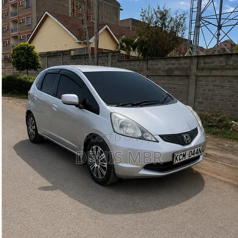 Honda Fit 2012 Silver
