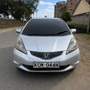 Honda Fit 2012 Silver