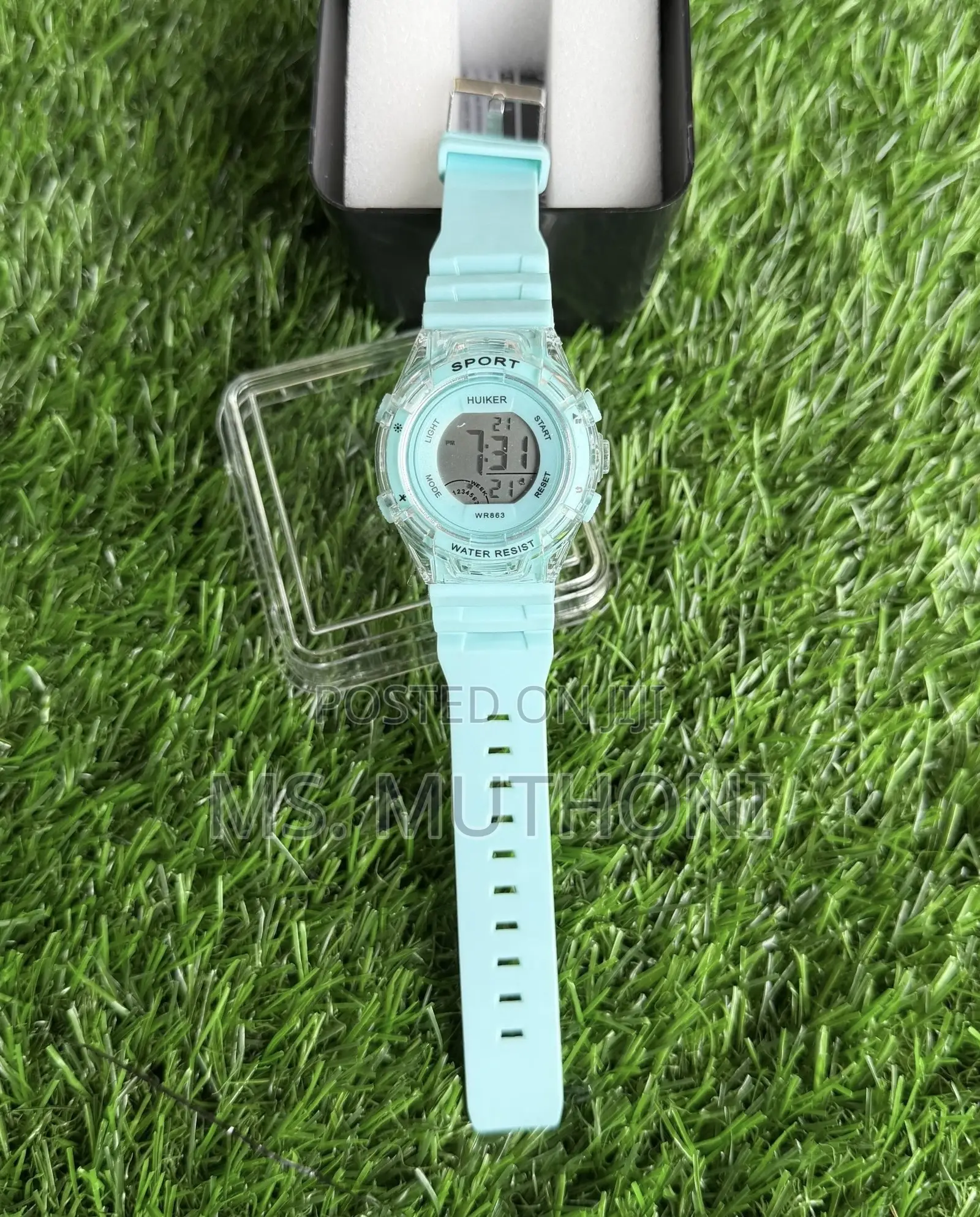 New Student’S Huiker Wr9841 Digital Sports Watch With a Rubber Band.