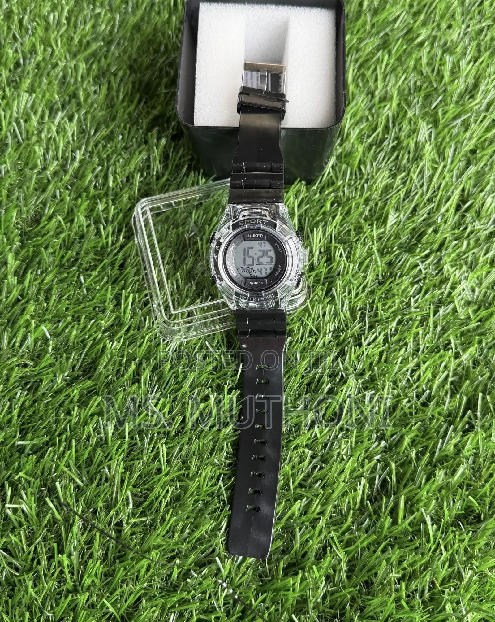 New Student’S Huiker Wr9841 Digital Sports Watch With a Rubber Band.