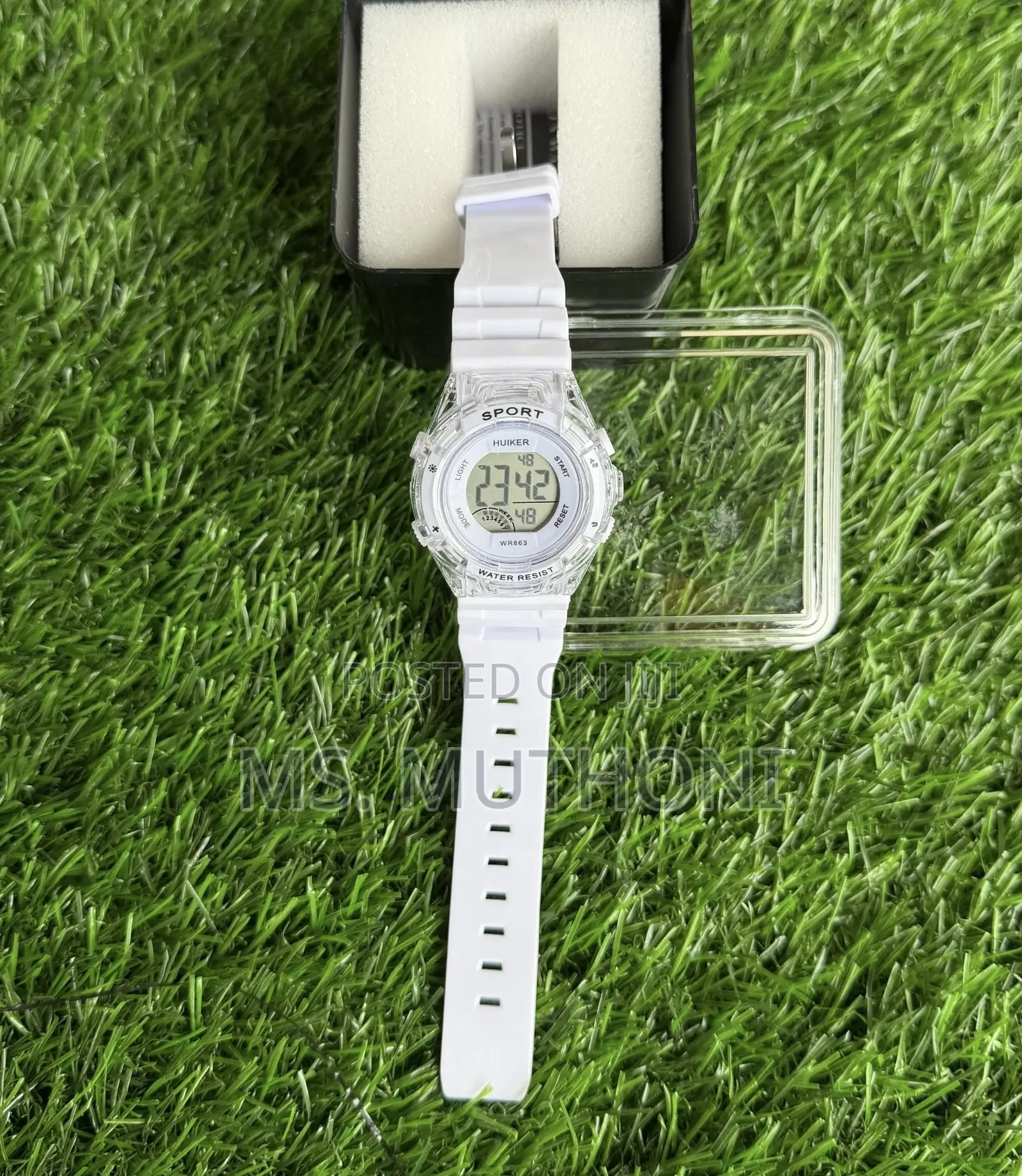 New Student’S Huiker Wr9841 Digital Sports Watch With a Rubber Band.
