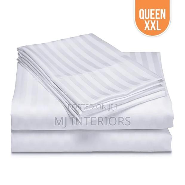 Ultra Soft Striped Bedsheets