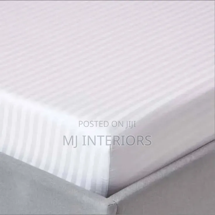 Hotel Quality Striped Bedsheets