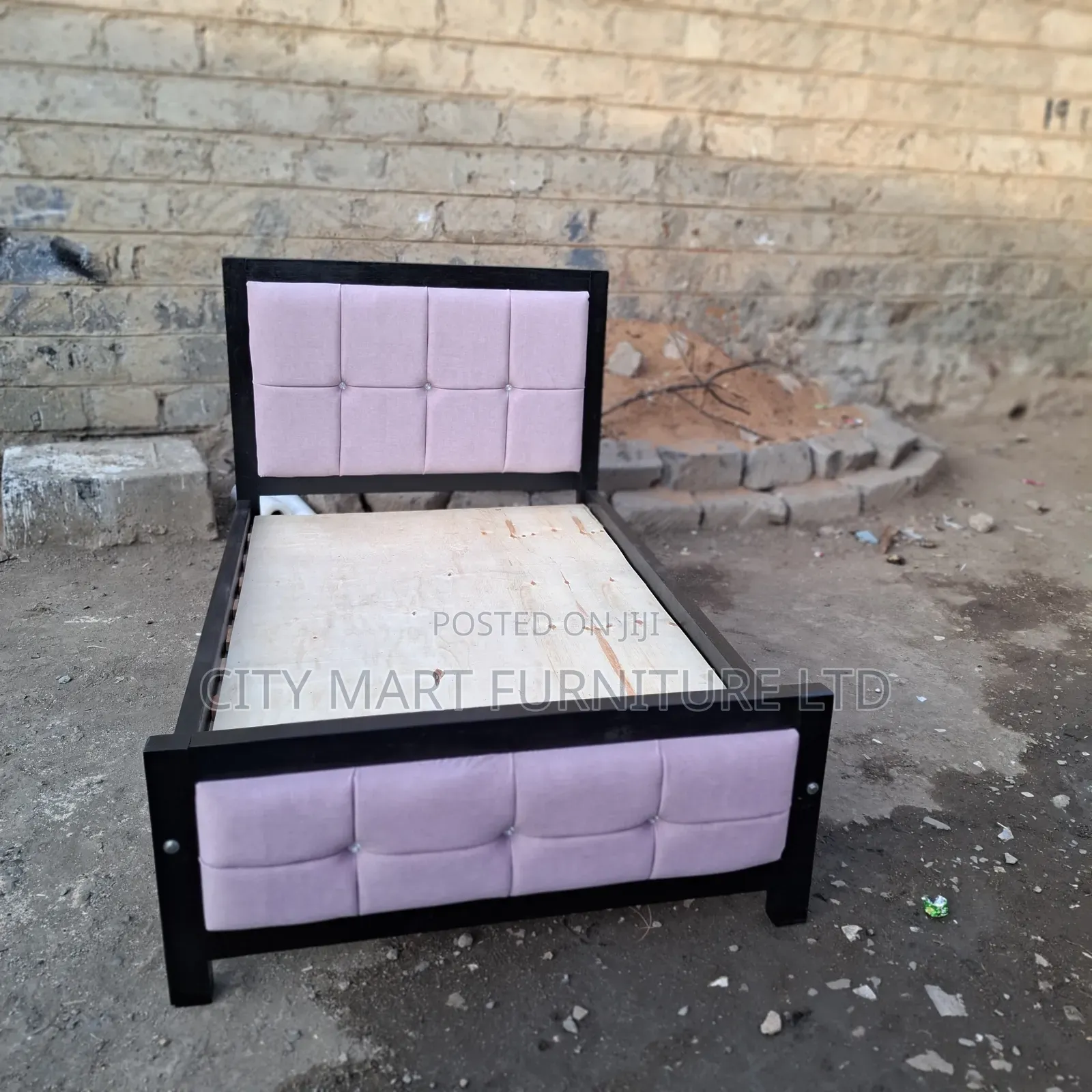 Artistic Modern Mocket Beds on Offer!