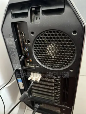 Desktop Computer Dell Alienware Area-51 16GB Intel Core i7 SSD 256GB