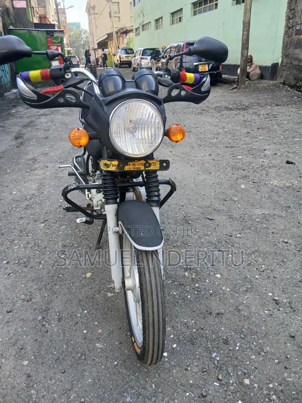 Bajaj Boxer 2018 Black - main view