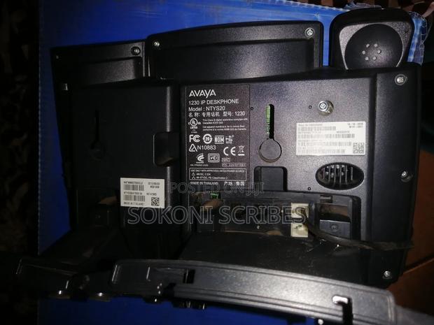 Avaya 1230 Ip Deskphone With Expansion Module - thumbnail 2
