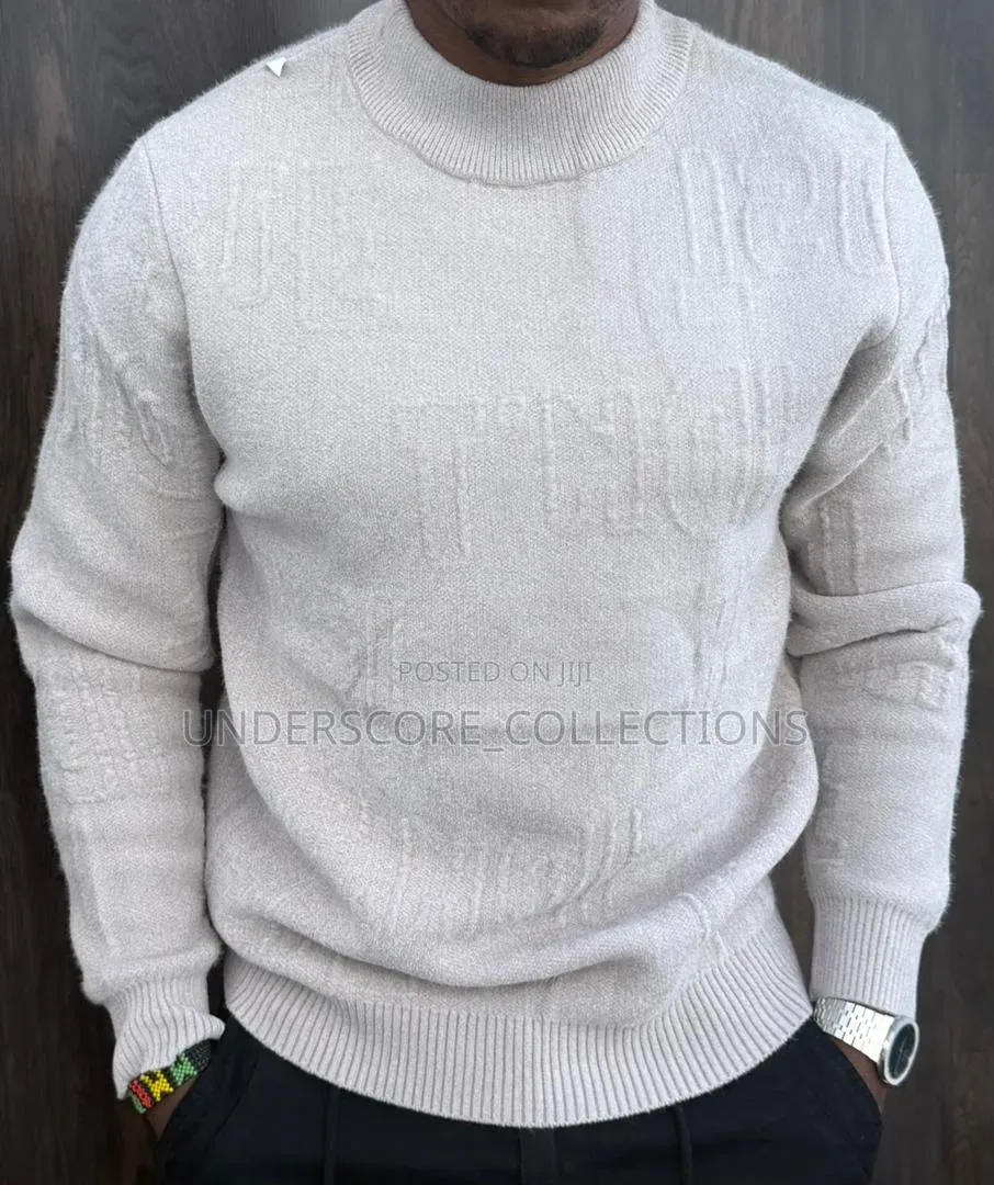 Men Classic Round Neck Sweaters