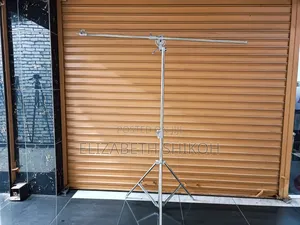Light Stand With Boom Arm and Sandbag