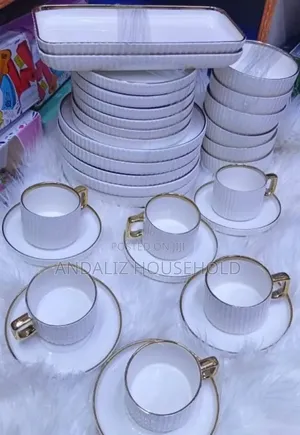 Elegant European Porcelain Dinnerset