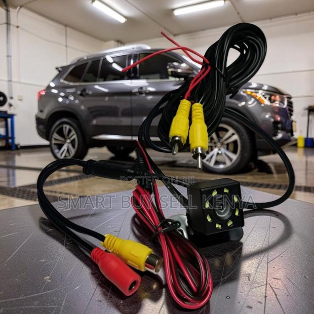 Universal Rear View Reverse Parking Camera With Wide Angle Hd Vision