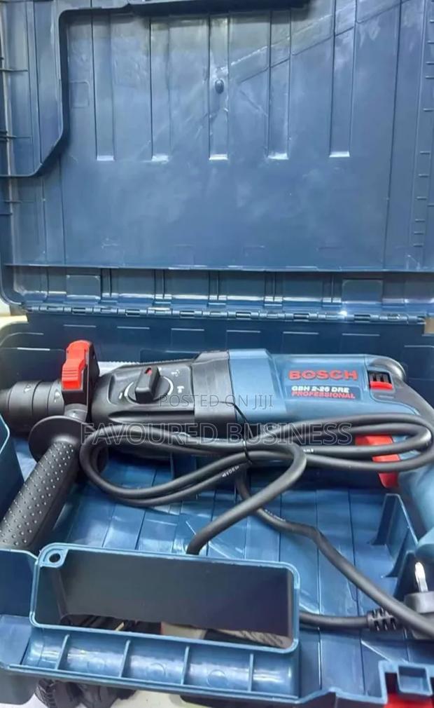 New 800 W Bosch Rotary Hammer Drill / Available Rotary Hammer Drill