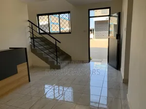 7600sqft Warehouse for Lease Eastern by Pass