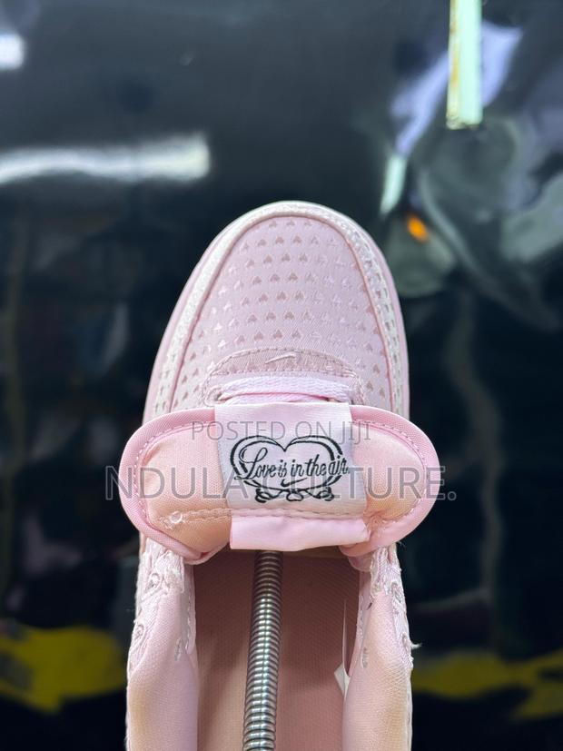 Airforce 1 Valentines Day - thumbnail 3