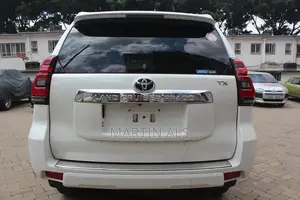 Toyota Land Cruiser Prado 2.7 2021 White