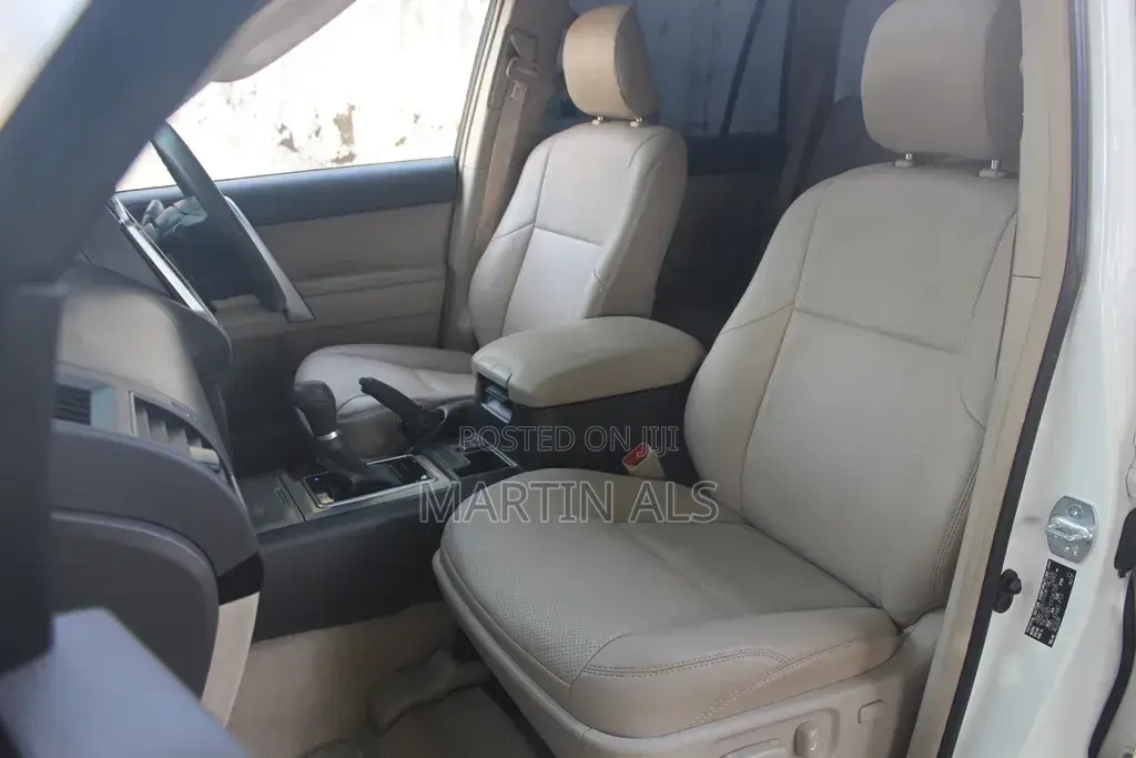 Toyota Land Cruiser Prado 2.7 2021 White