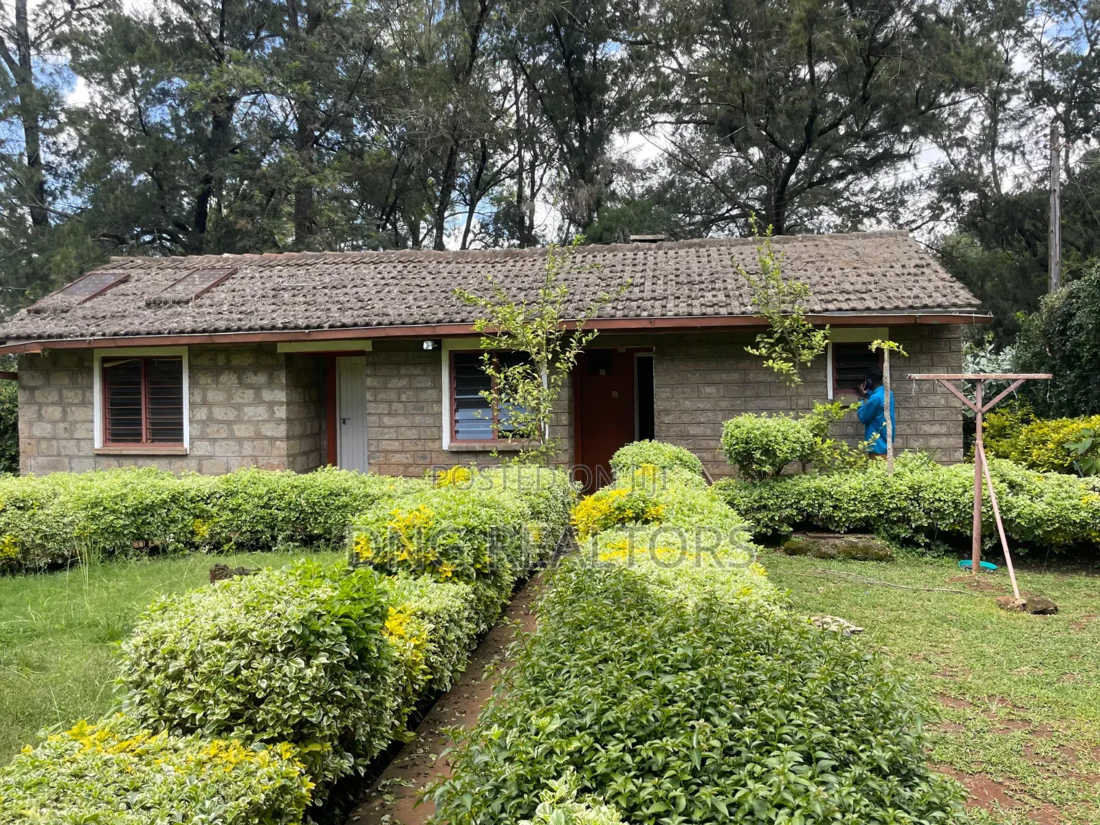 5bdrm Bungalow in Karen for rent