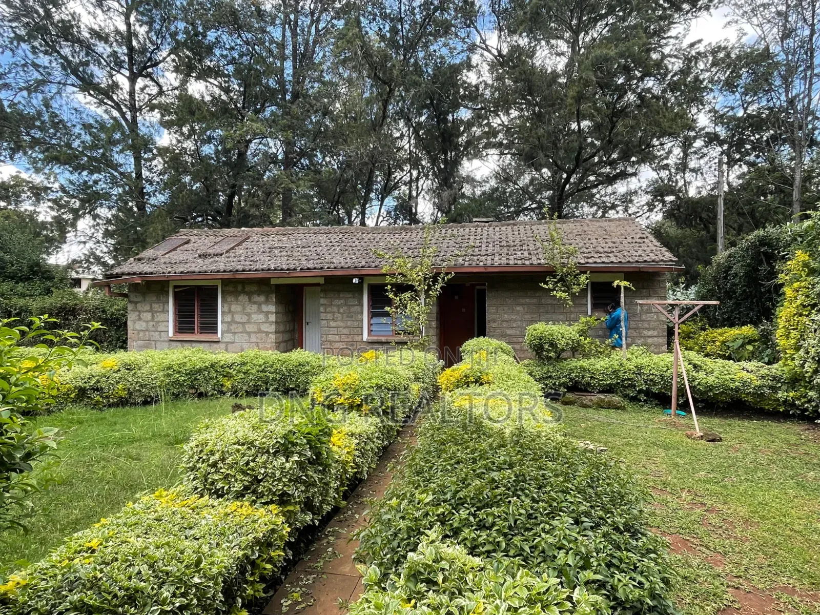5bdrm Bungalow in Karen for rent
