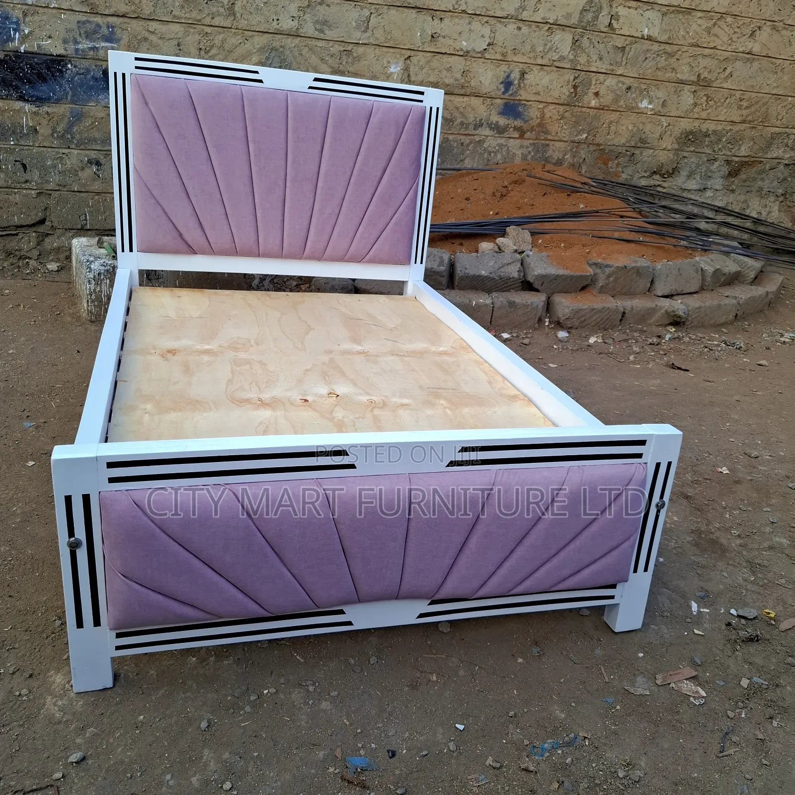 Suitable Modern Mocket Beds on Offer!