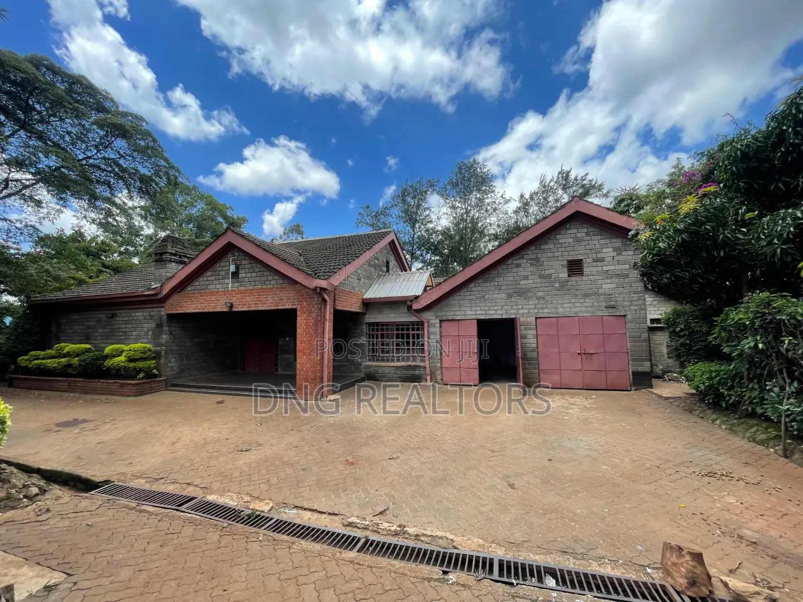 5bdrm Bungalow in Karen for rent