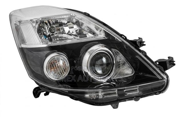 Head Lamp Toyota Isis Zgm10 2012 - 2013 RHS